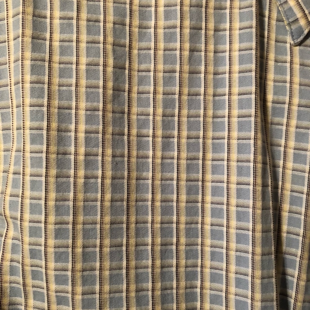 Button down - Picture 4 of 5